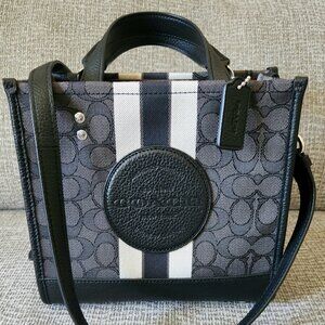 Coach Dempsey Tote Bag 22